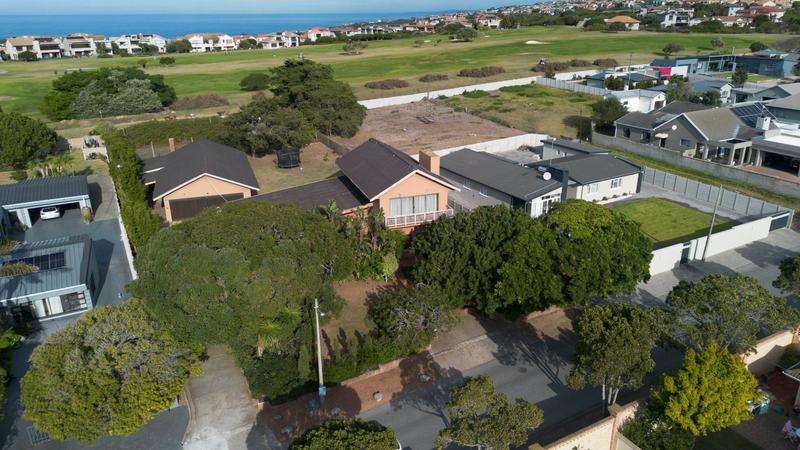 5 Bedroom Property for Sale in Mossel Bay Central Western Cape